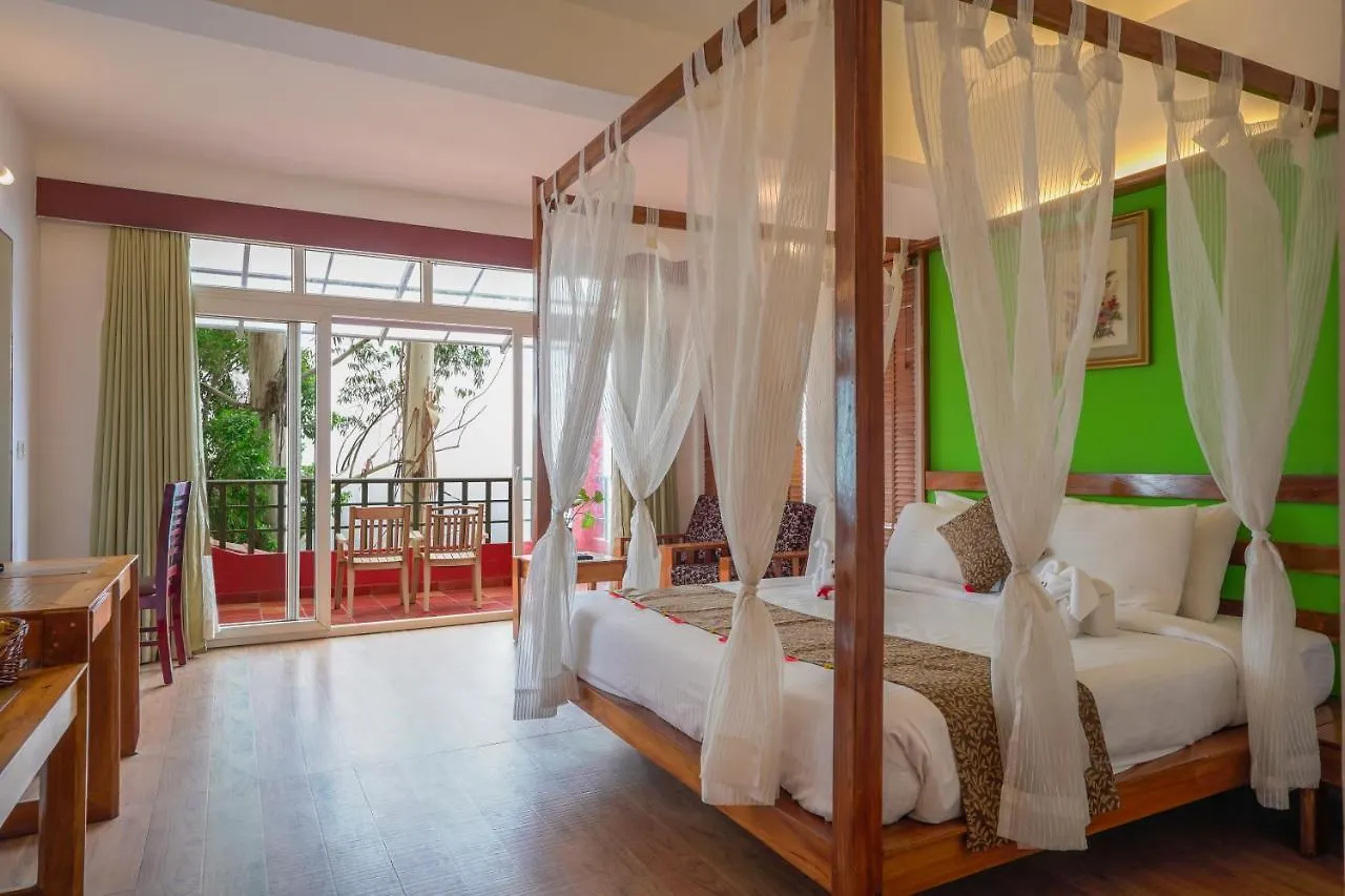 **** Resort Tea Valley Resort, Munnar India